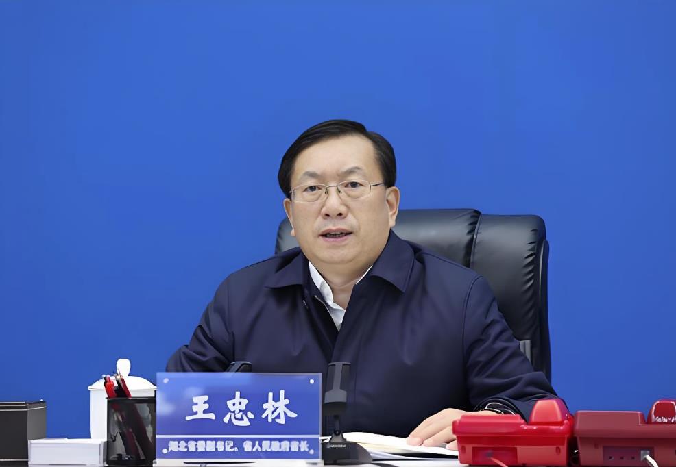 �������о������ǿ������̬��������